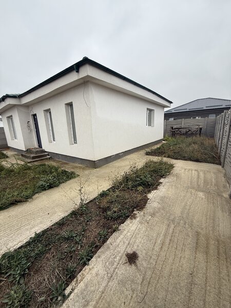 Varteju, case noi la cheie, comision 0%, pret inclus TVA,